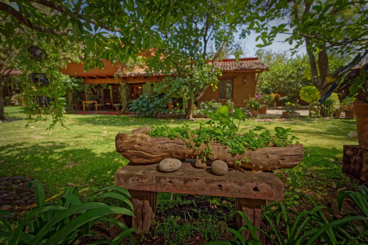 Bed and Breakfast Casa Navacoyan Маліналько Екстер'єр фото